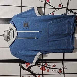 Under Armour‎ Hoodie Pullover Size Small NWT